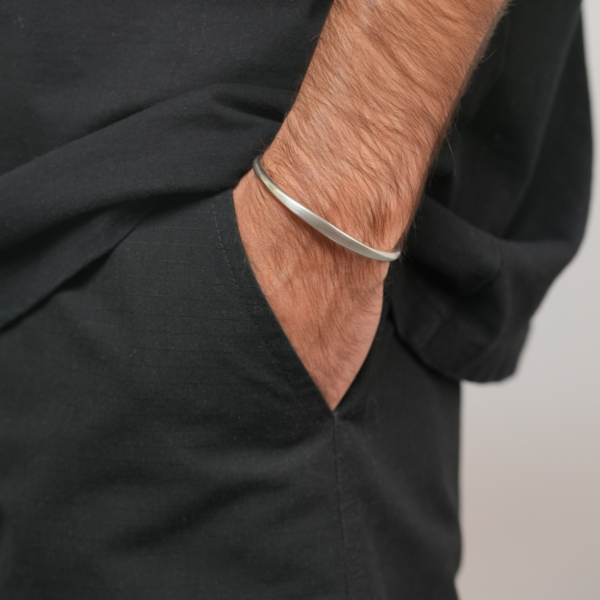 بنگل نقره مینیمال مردانه