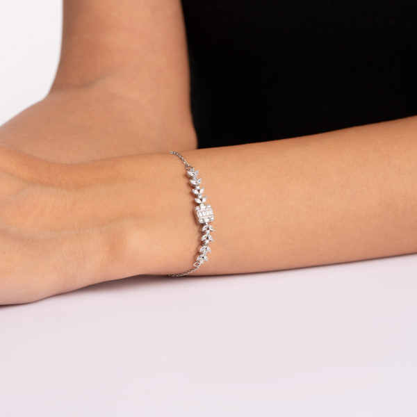 دستبند نقره سروناز