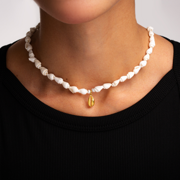 گردنبند طلا آویز گوش ماهی