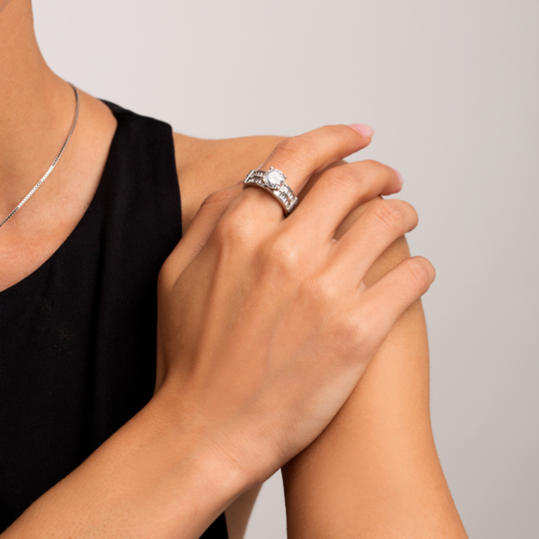 انگشتر نقره تک سنگ باگت