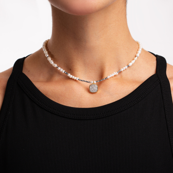 گردنبند طلا مرواریدی مربع نقره ای