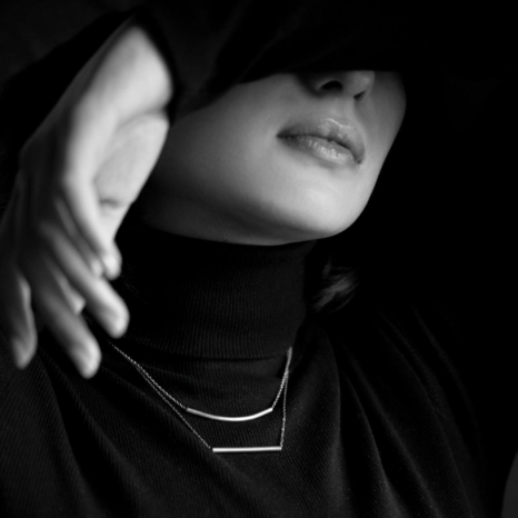 گردنبند نقره هلالی زنجیر طلاباش