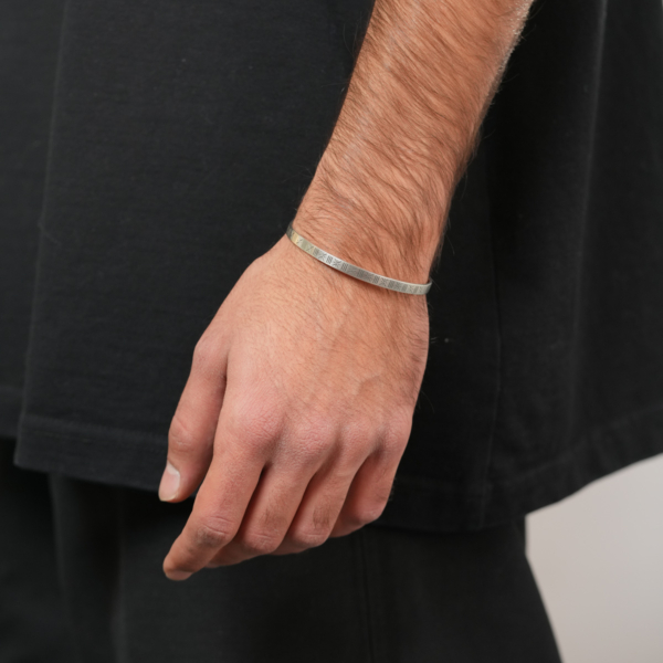 بنگل نقره مردانه RELIC