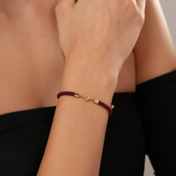 دستبند ونکلیف تمام طلا زرشکی