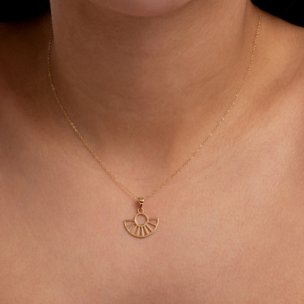 آویز طلا بادبزنی