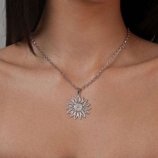 آویز نقره نور