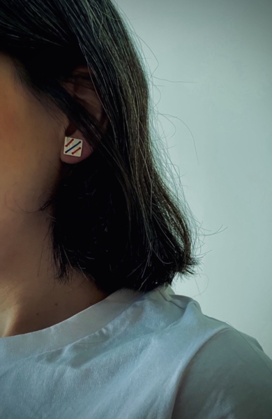 گوشواره نقره مربع نقره و نخ