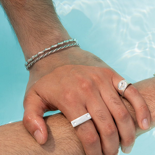 بنگل نقره تابیده