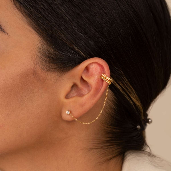 ایر کاف ''ear cuff